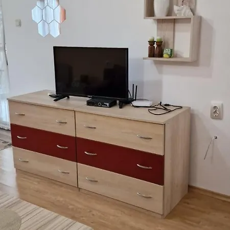 двустаен 4 Apartment